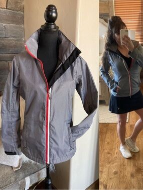 IZOD Preppy Gingham Lightweight Windbreaker Packable Hood